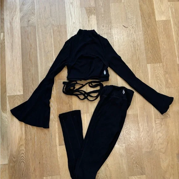 FP Movement by Free People Power Play Set - Picture 2 of 3